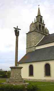 glise et calvaire de Tredarzec